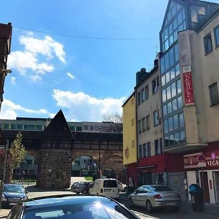 Hostel "Berkut" ニュルンベルク エクステリア 写真